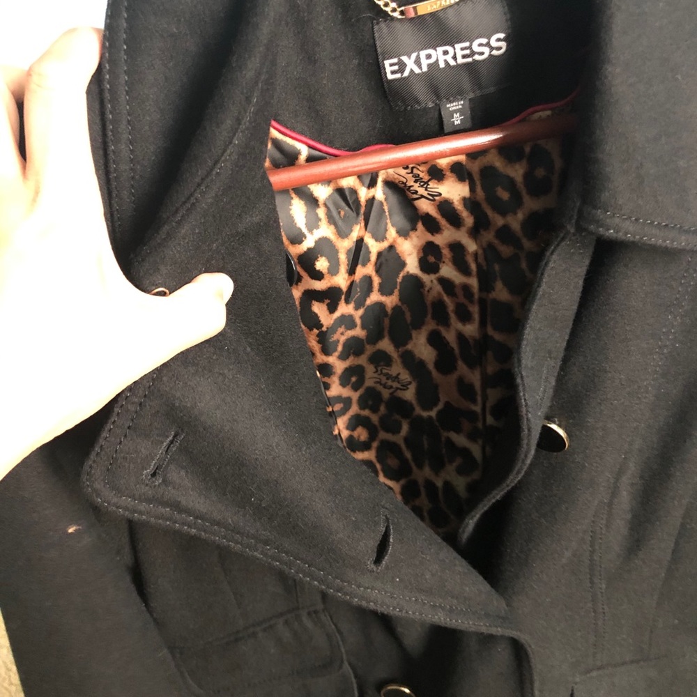 Clothes - Picture 3 of 5